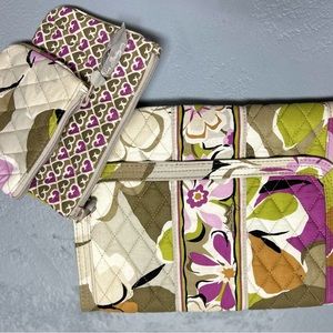 Vera Bradley travel Accessory